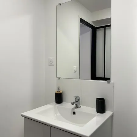 Logement 6 Parking Prive Gratuit Sous Video Surveillance * Poitiers